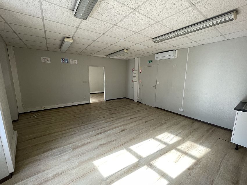 Bureau Location 83000 TOULON