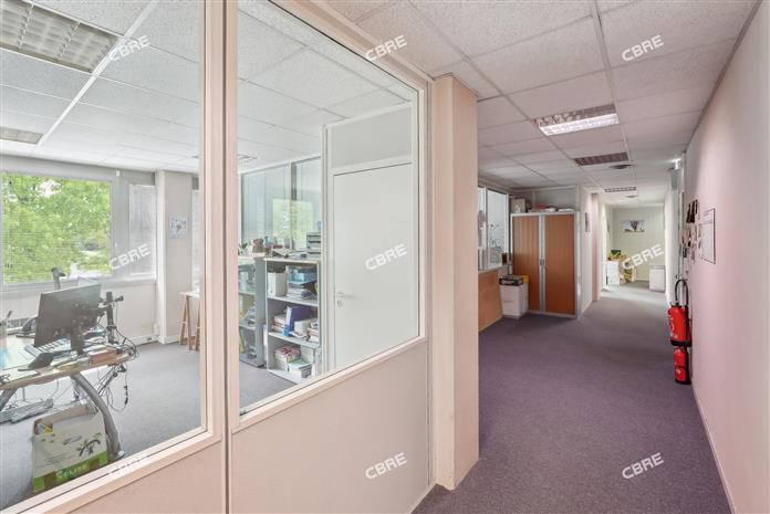 Bureau Vente 33520 BRUGES 15 AVENUE DE CHAVAILLES