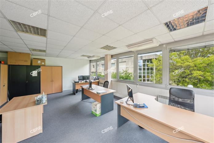 Bureau Vente 33520 BRUGES 15 AVENUE DE CHAVAILLES