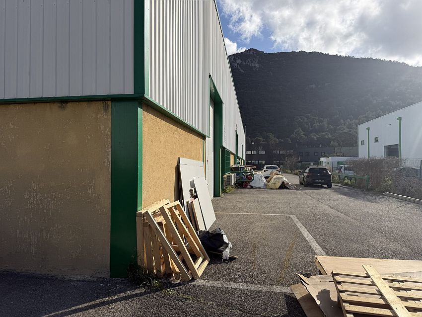 Local d'activités Location 13420 GEMENOS