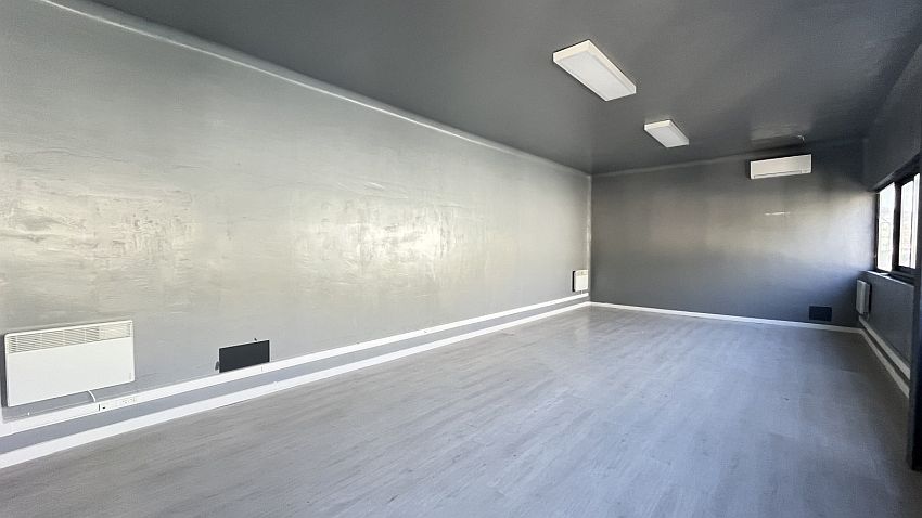 Local d'activités Location 06150 CANNES