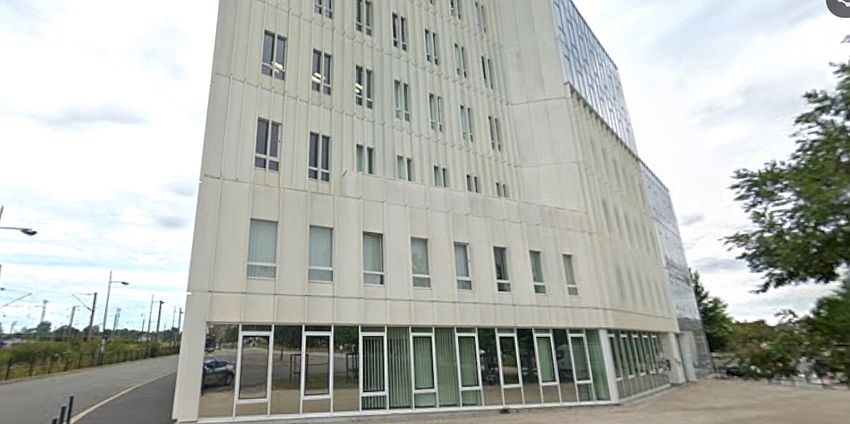 Chargement de l'image...