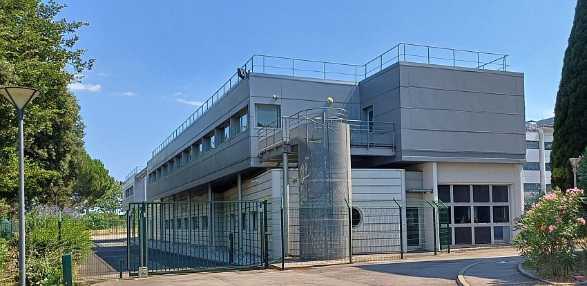 Chargement de l'image...