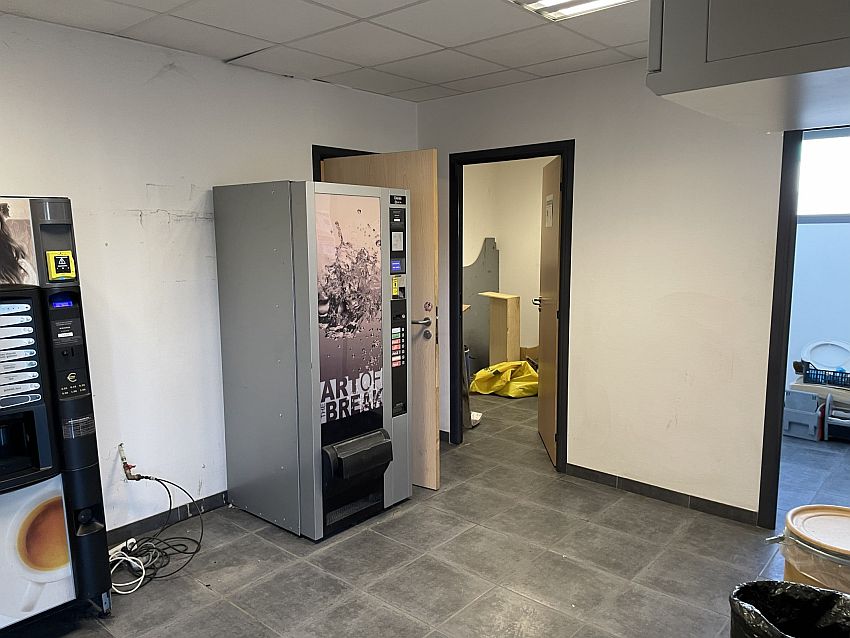 Local d'activités Location 83460 LES ARCS