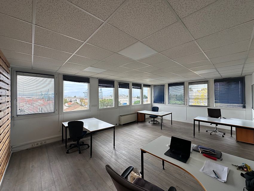 Bureau Vente 13016 MARSEILLE