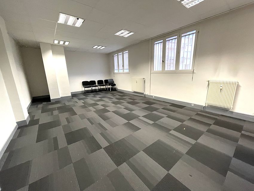 Bureau Vente 44800 ST HERBLAIN 1-3 BOULEVARD DU MASSACRE