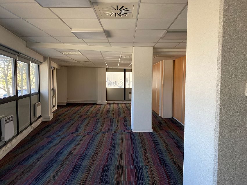 Bureau Location 33000 BORDEAUX  RUE GENERAL DE LARMINAT