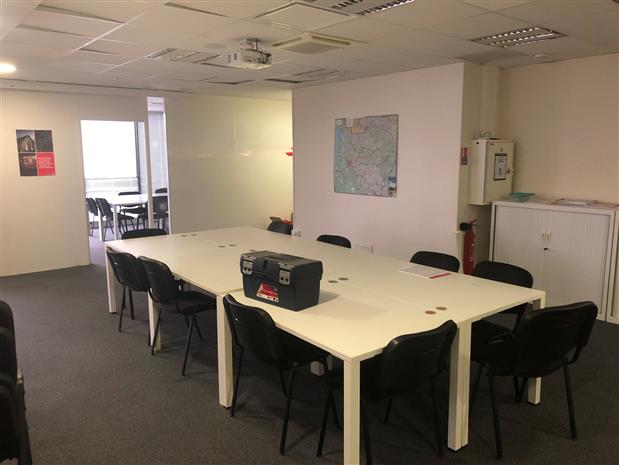 Bureau Location 33310 LORMONT