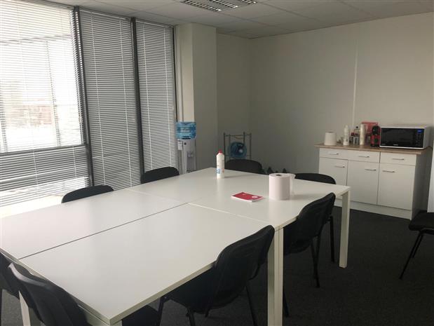 Bureau Location 33310 LORMONT