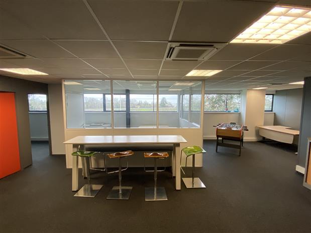 Bureau Location 33600 PESSAC 4 ALLEE DU DOYEN GEORGES BRUS