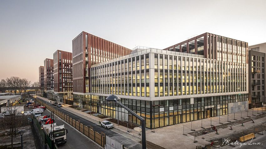 Chargement de l'image...