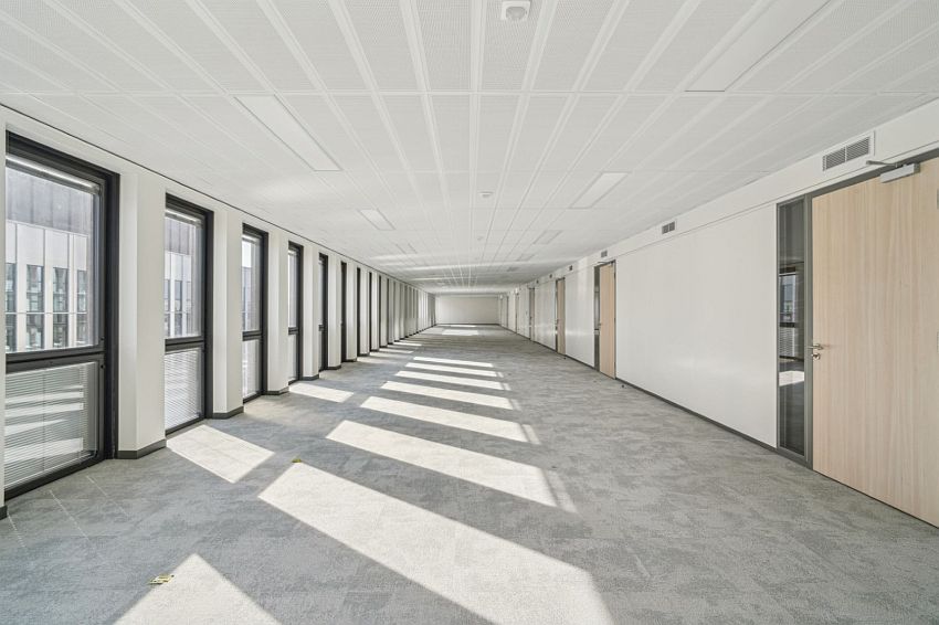 Bureau Location 93230 ROMAINVILLE