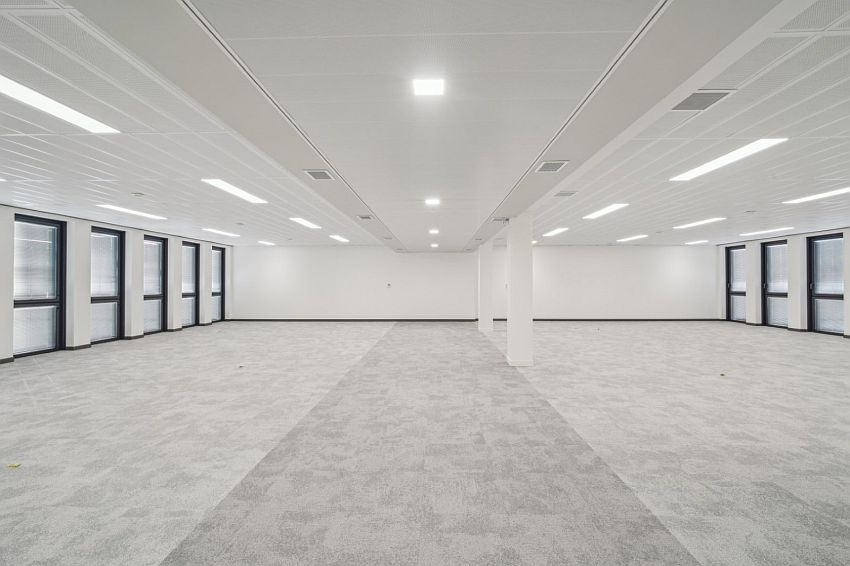 Bureau Location 93230 ROMAINVILLE