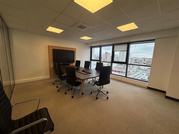 Local d'activités Location 92700 COLOMBES