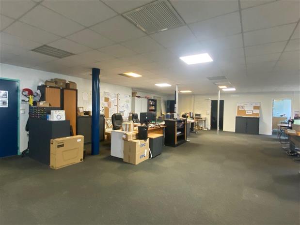Local d'activités Location 33700 MERIGNAC
