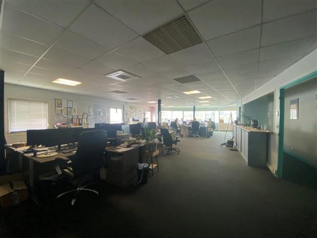 Local d'activités Location 33700 MERIGNAC