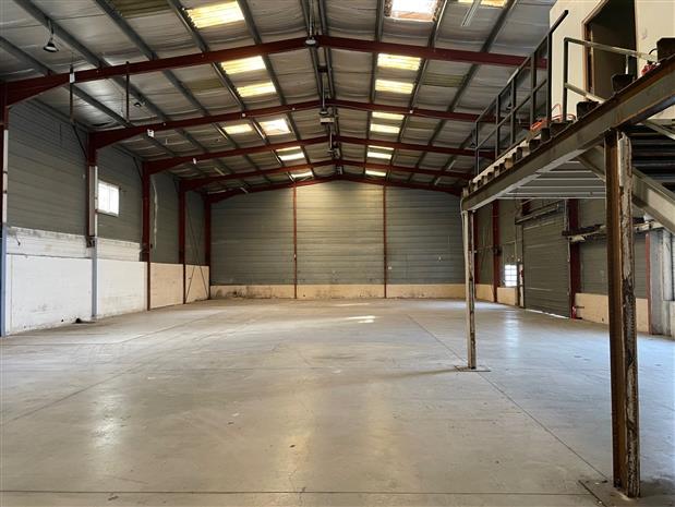 Local d'activités Location 06640 ST JEANNET