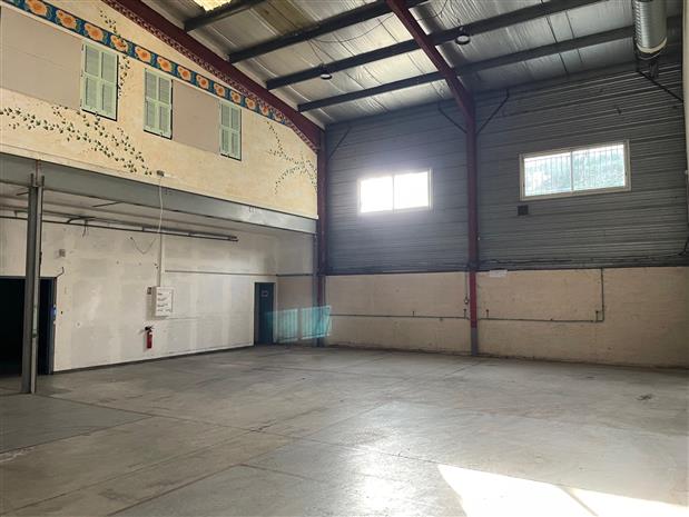 Local d'activités Location 06640 ST JEANNET
