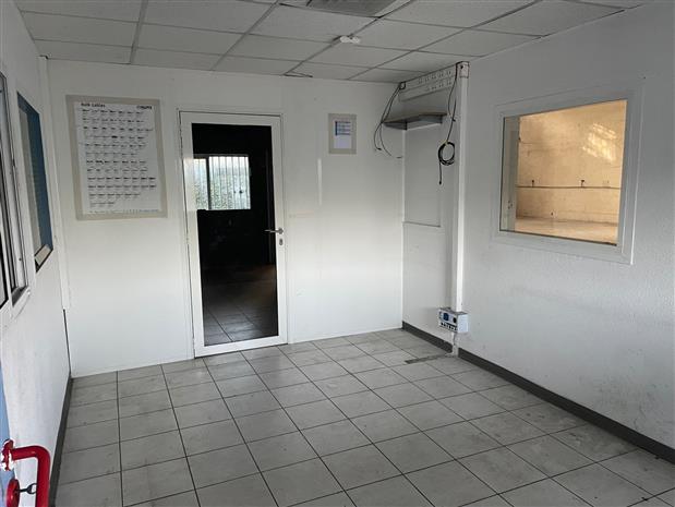 Local d'activités Location 06640 ST JEANNET