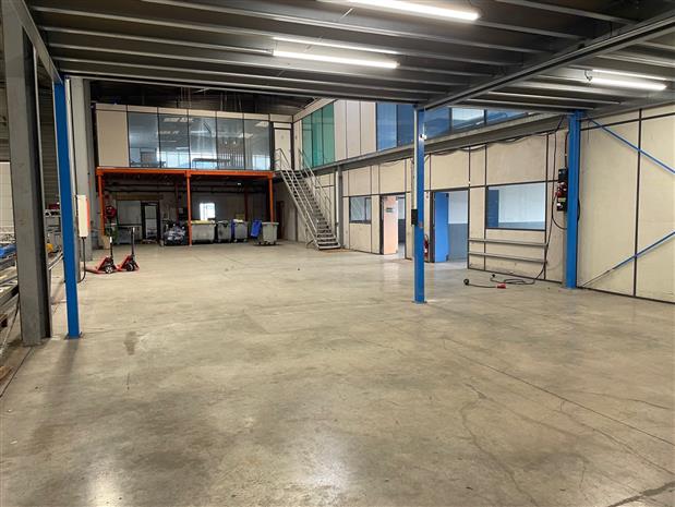 Local d'activités Vente/Location 06640 ST JEANNET