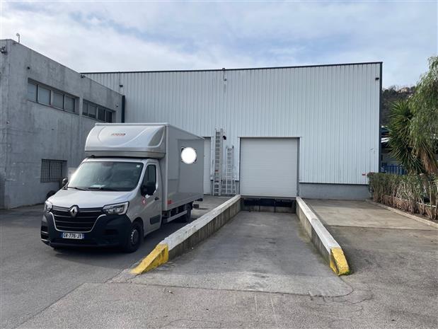 Local d'activités Vente/Location 06640 ST JEANNET