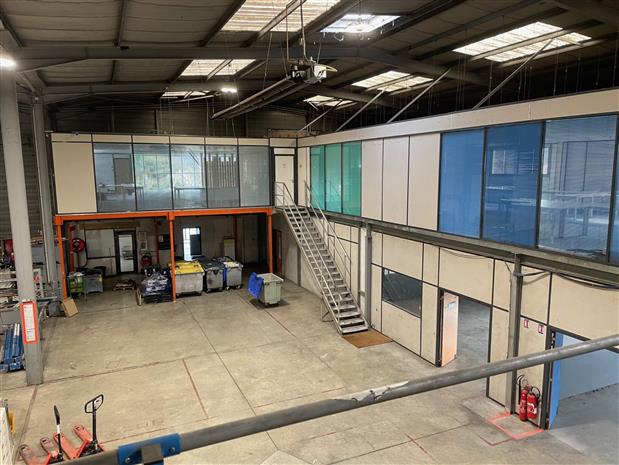 Local d'activités Vente/Location 06640 ST JEANNET