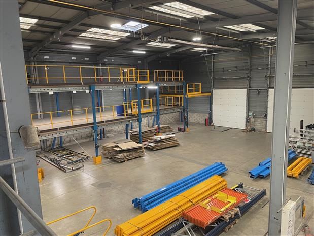 Local d'activités Vente/Location 06640 ST JEANNET