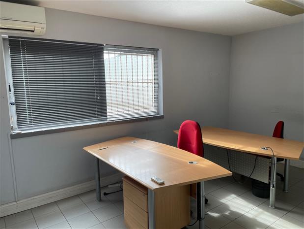 Local d'activités Location 06640 ST JEANNET