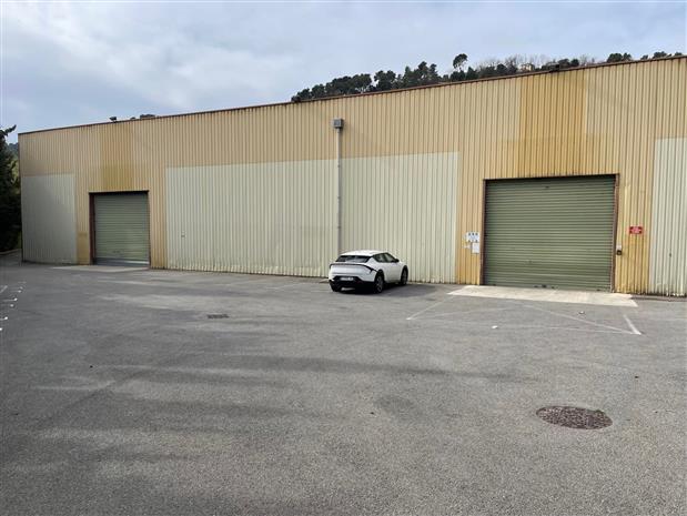 Local d'activités Location 06640 ST JEANNET