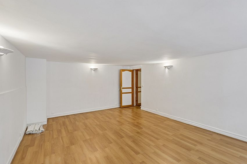 Bureau Location 75007 PARIS 11 RUE PERRONET