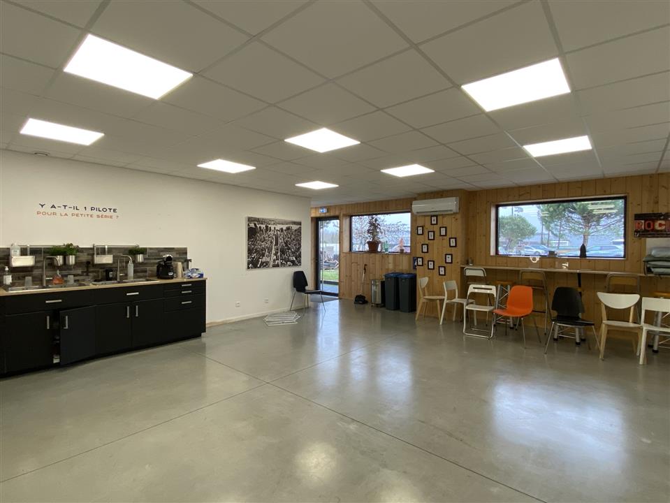 Local d'activités Location 33650 MARTILLAC