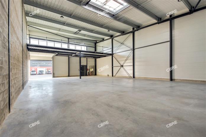 Local d'activités Location 91540 MENNECY