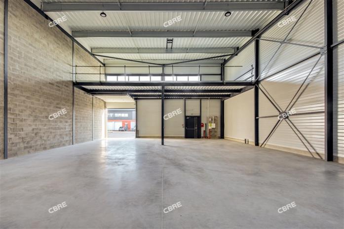 Local d'activités Location 91540 MENNECY