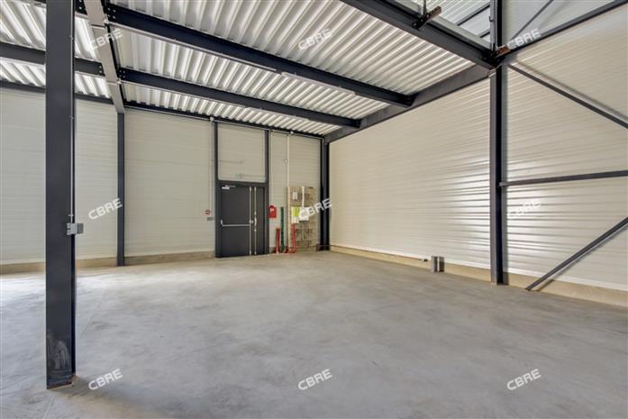 Local d'activités Location 91540 MENNECY