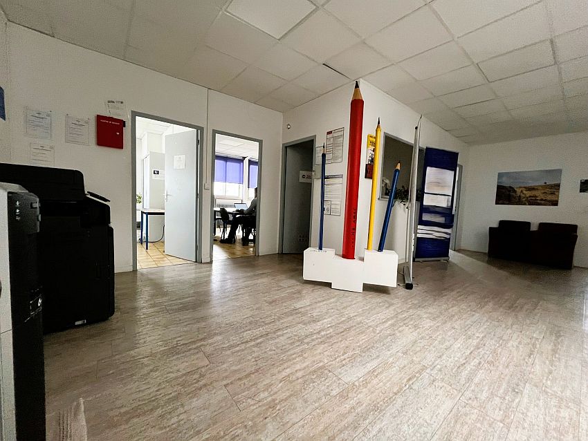 Bureau Location 06270 VILLENEUVE LOUBET