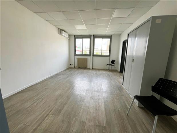 Bureau Location 06270 VILLENEUVE LOUBET
