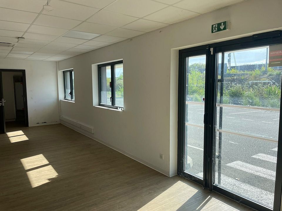 Entrepôt / Local d'activités Location 33440 AMBARES ET LAGRAVE