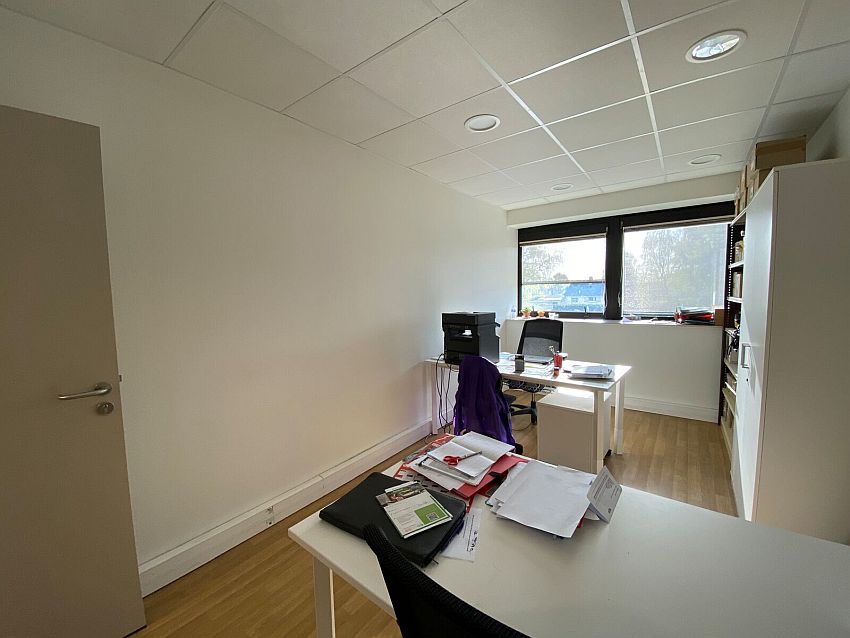 Bureau Location 35760 ST GREGOIRE  AVENUE SAINT VINCENT