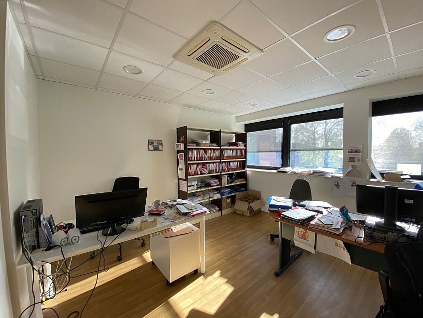 Bureau Location 35760 ST GREGOIRE  AVENUE SAINT VINCENT