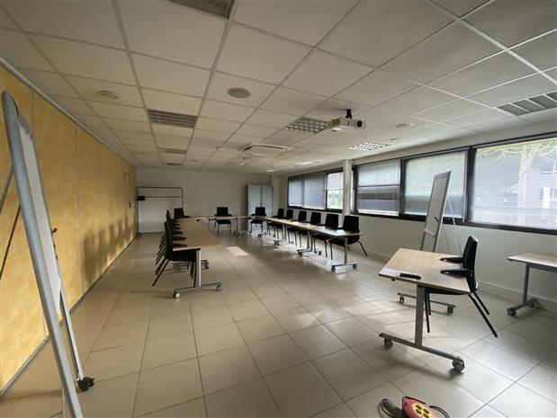 Local d'activités Location 33700 MERIGNAC