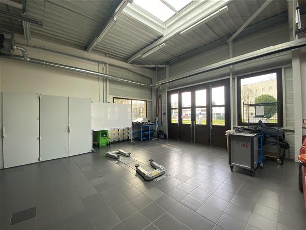 Local d'activités Location 33700 MERIGNAC