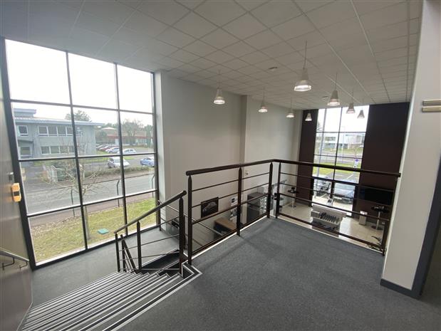 Local d'activités Location 33700 MERIGNAC