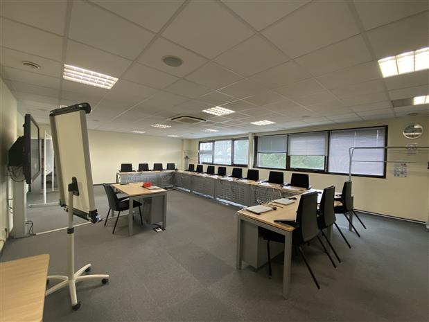 Local d'activités Location 33700 MERIGNAC