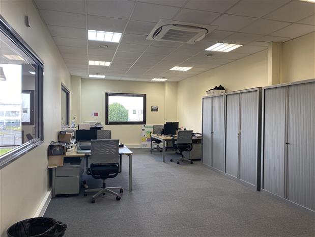 Local d'activités Location 33700 MERIGNAC