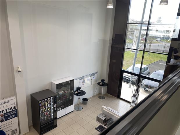 Local d'activités Location 33700 MERIGNAC