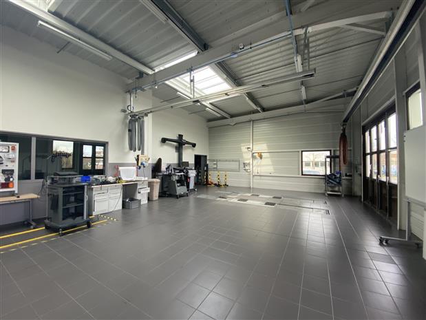 Local d'activités Location 33700 MERIGNAC