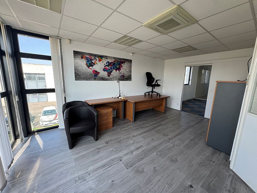 Local d'activités Location 95220 HERBLAY