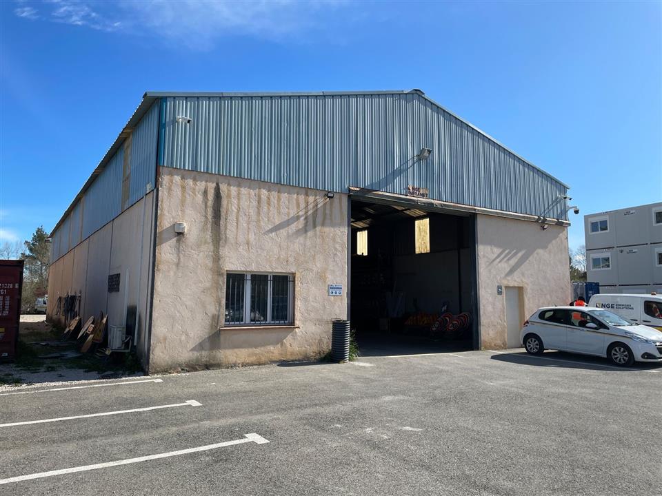 Local d'activités Location 83170 BRIGNOLES