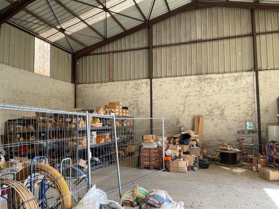 Local d'activités Location 83170 BRIGNOLES