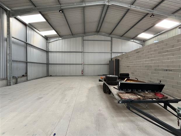 Local d'activités Location 69800 ST PRIEST